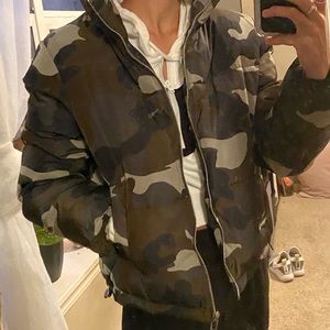 S/M Camo Puffer